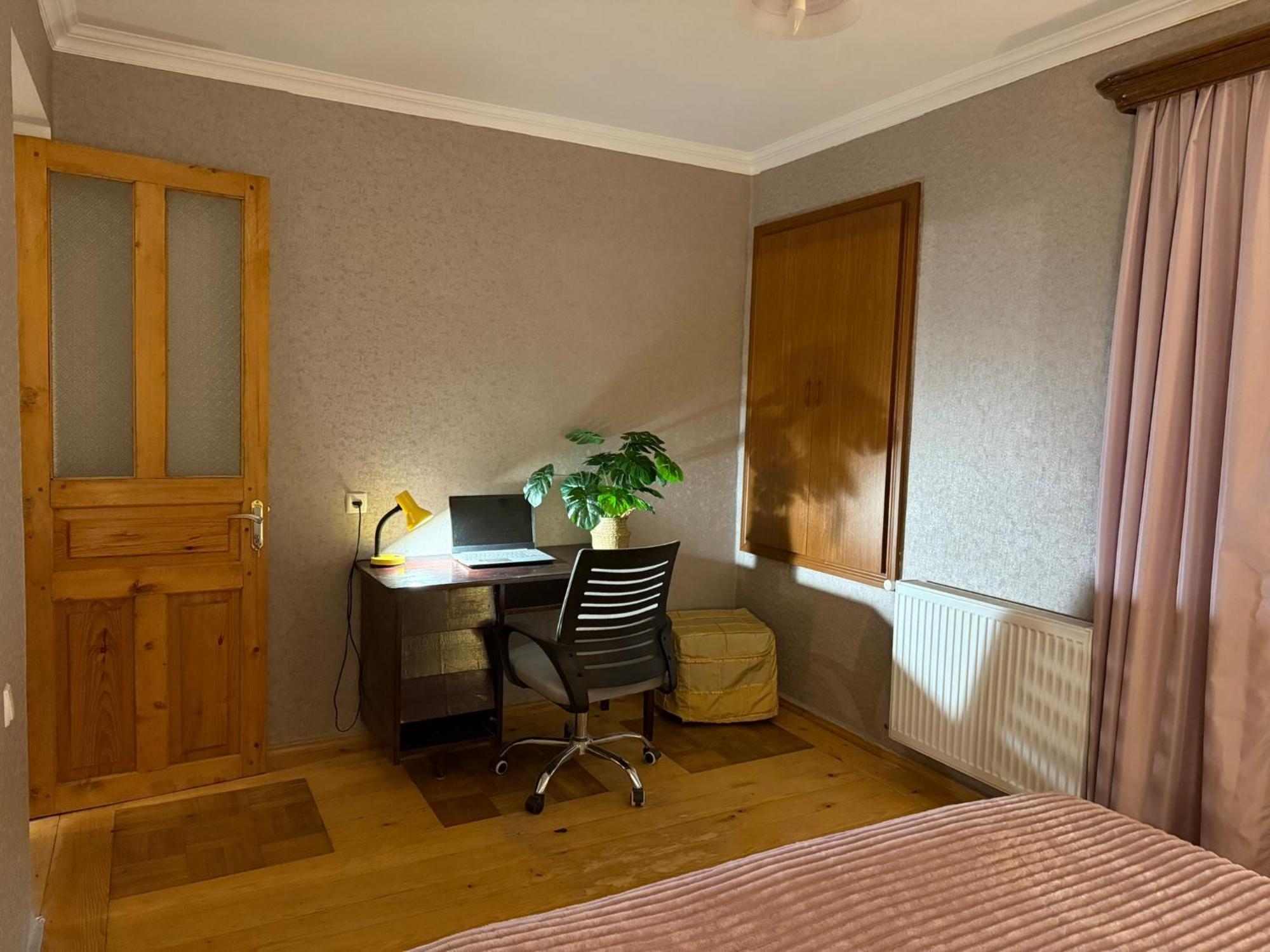 Guest House T&N Kutaisi Exterior foto
