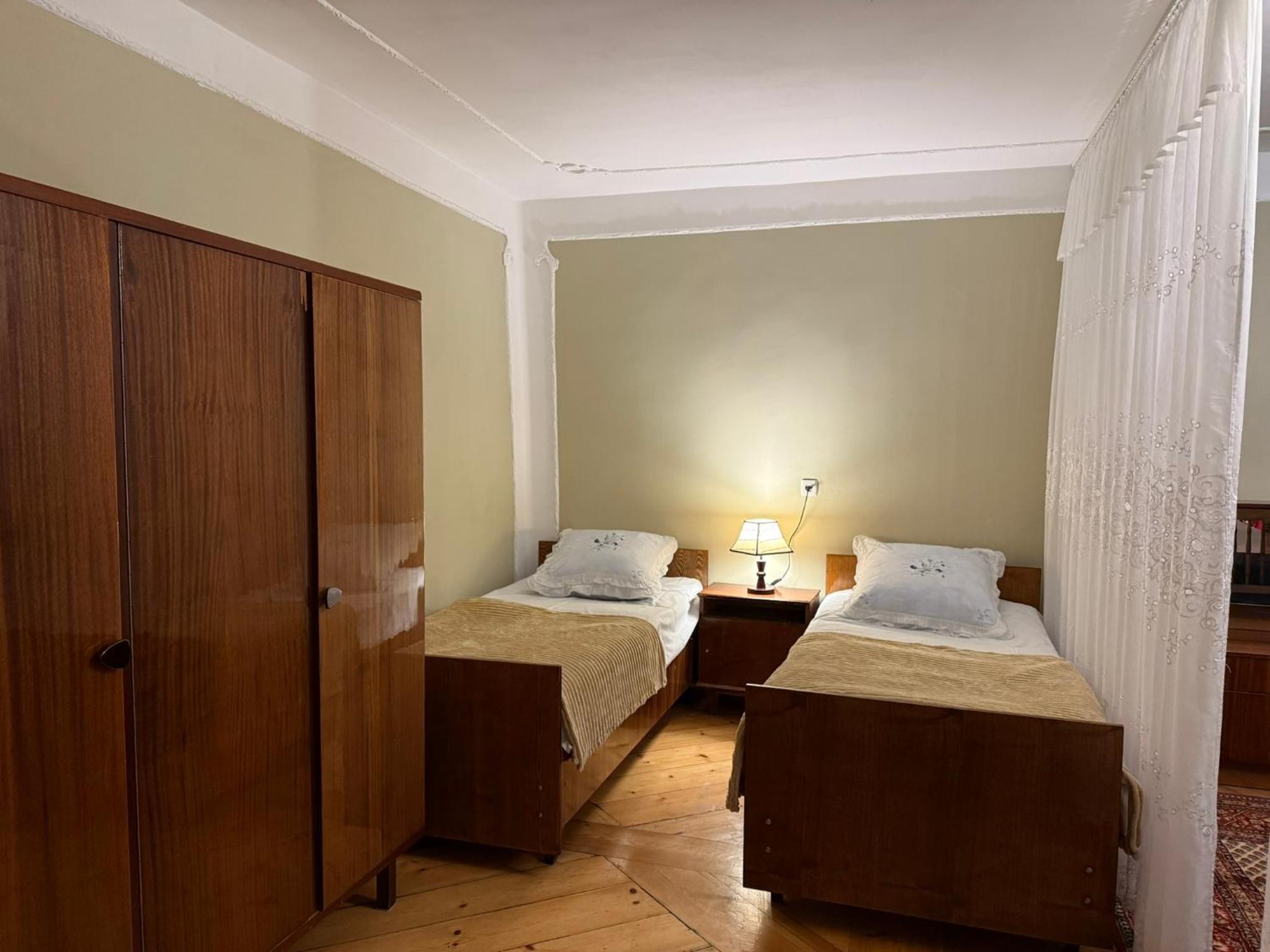 Guest House T&N Kutaisi Exterior foto
