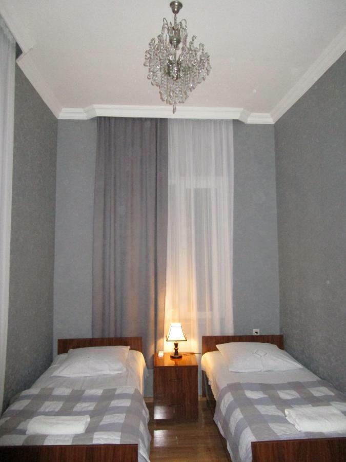 Guest House T&N Kutaisi Exterior foto